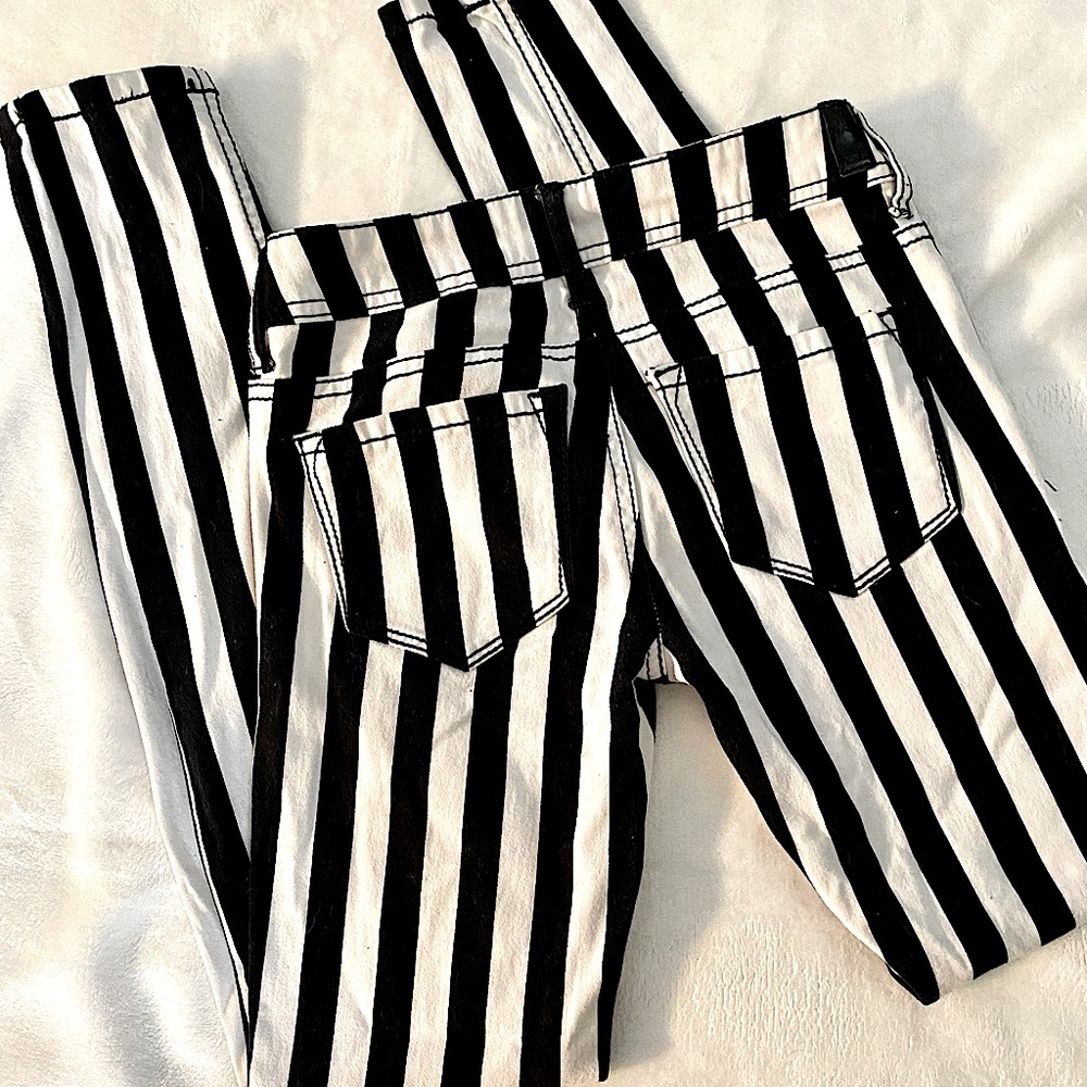Almost Famous Junior pants